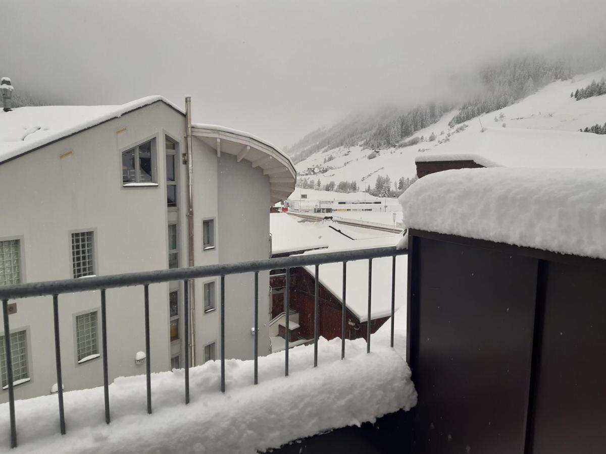 Appartement Chesa Monte Ишгъл Екстериор снимка