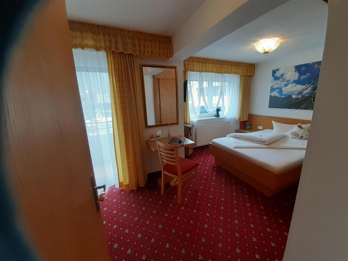 Appartement Chesa Monte Ишгъл Екстериор снимка